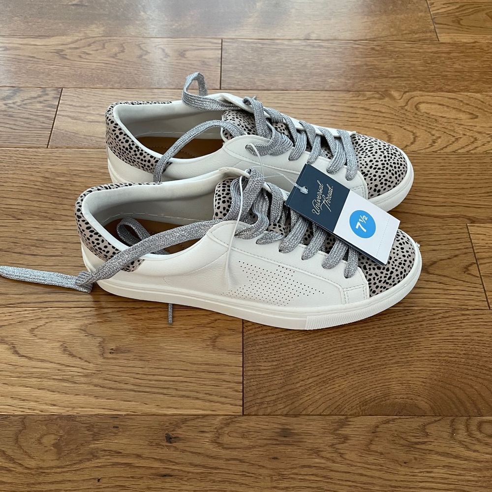 Star sneakers